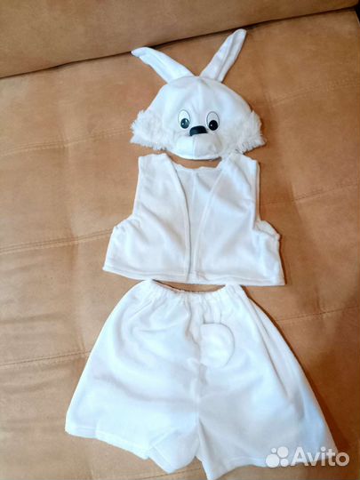 Новогодний костюм зайчика