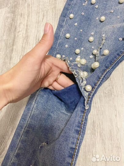 Джинсы женские