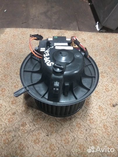 Моторчик печки на Шкода Суперб 2012 года
