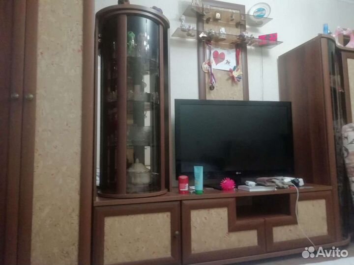 Стенка в гостиную бу