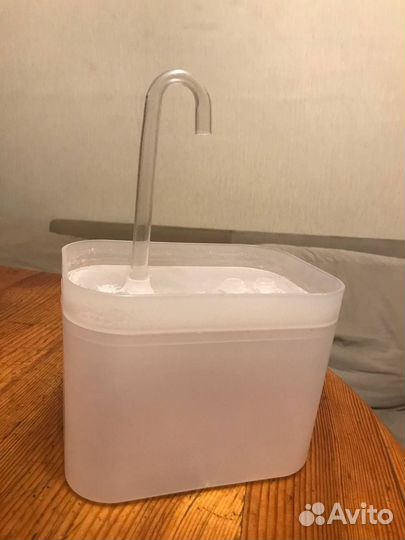 Питьевой фонтан для кошки