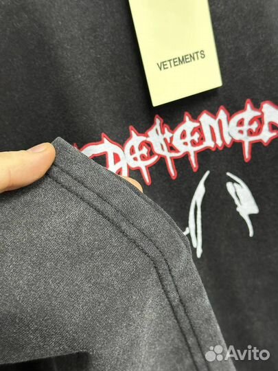 Футболка Vetements