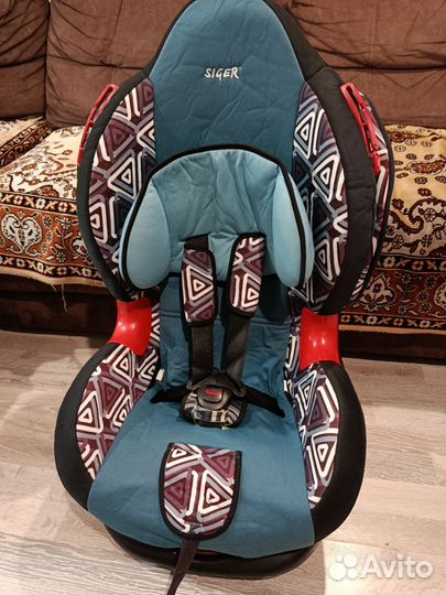 Автомобильное кресло Siger