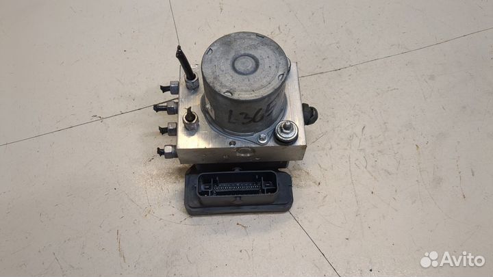 Блок абс, насос Chrysler 200