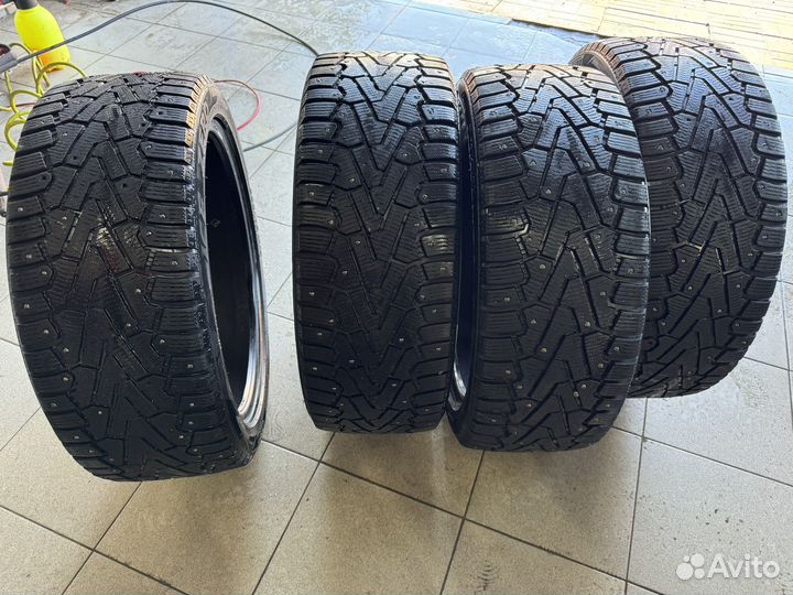 Pirelli Ice Zero 225/45 R19