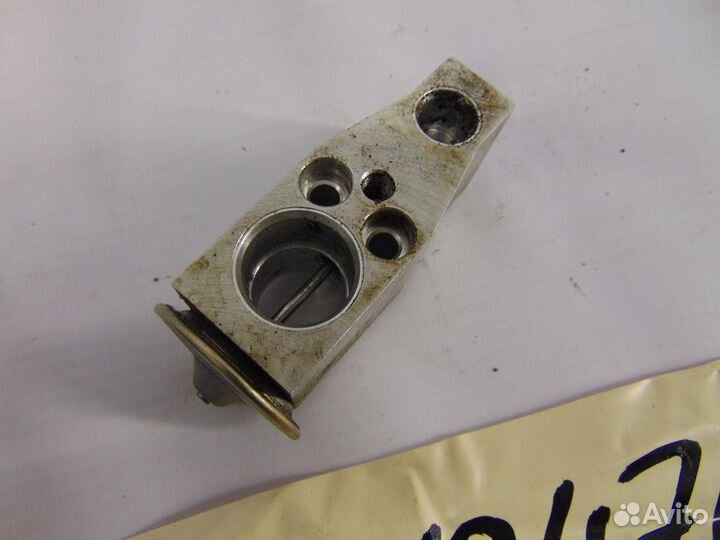 Клапан кондиционера для Toyota RAV 4 2006-2013г