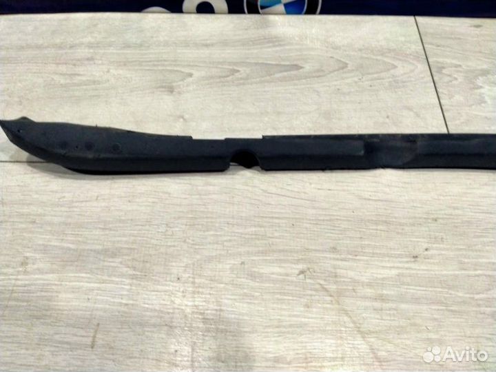 Уплотнитель крыла передний левый Bmw 523I F10