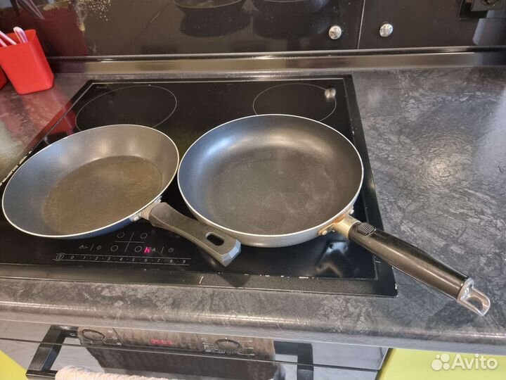 Сковородки 2 шт
