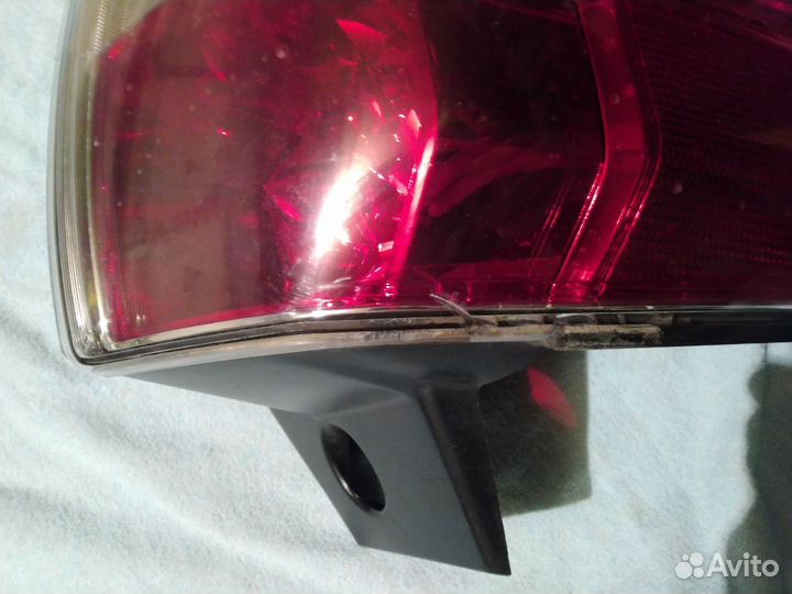 Фонарь задний (левый) на Субару Форестер
