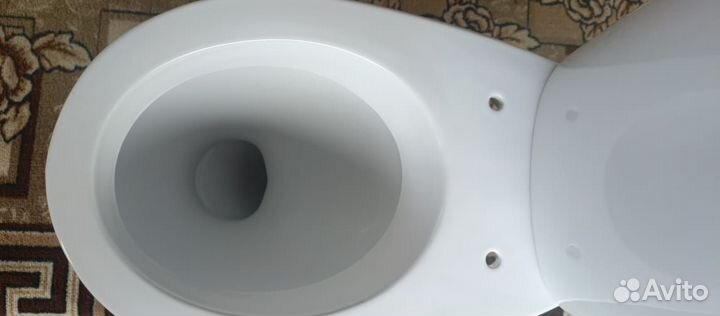 Унитаз с бачком новый