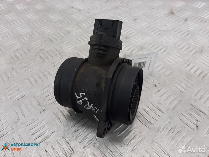 Расходомер воздуха Volkswagen Sharan 2000