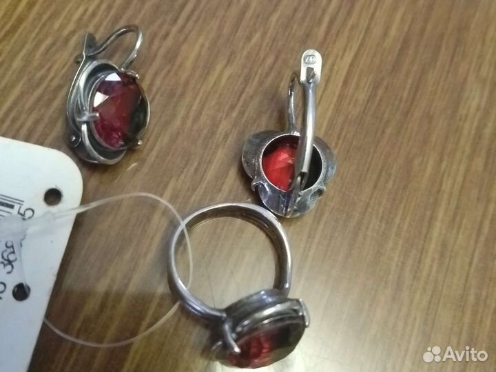 Комплект с топазом