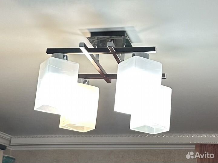 Люстра потолочная бу