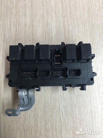 Блок предохранителей Infiniti Q50 V37 M274DE20AL