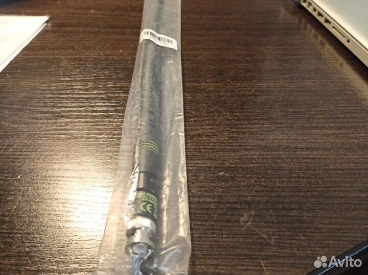 Полуволновая антенна Shure UA8-470-542 (оригинал)