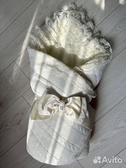 Вязаный комплект на выписку