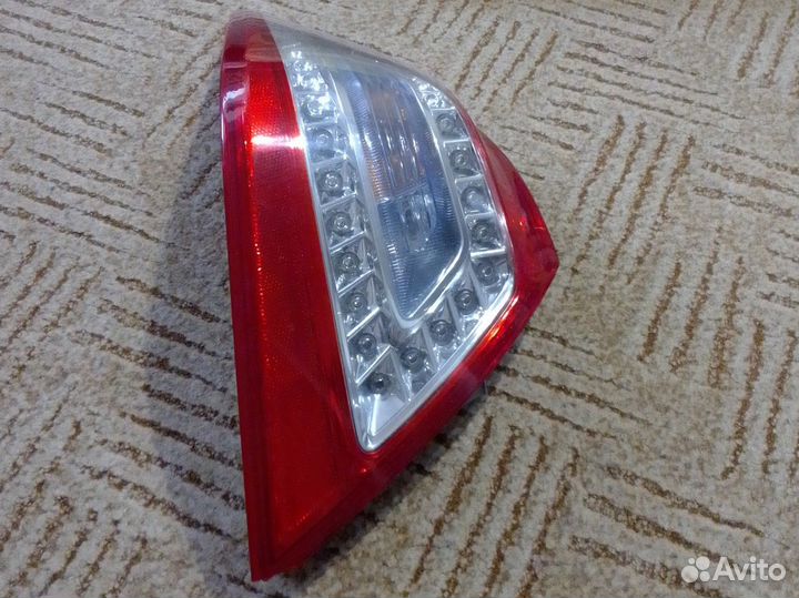 Задняя фара от машины нисан Теана