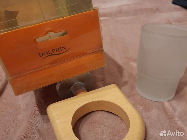 Стакан для зубных щеток с креплением