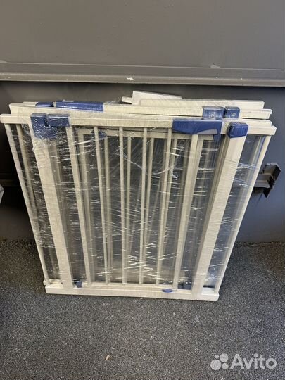 Барьер калитка для проемов и лестниц