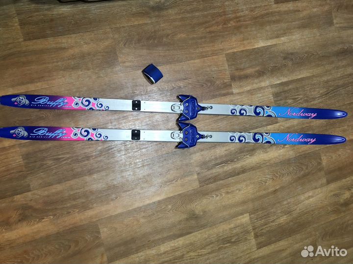 Лыжи детские 140 см