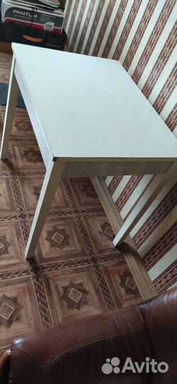 Стол обеденный