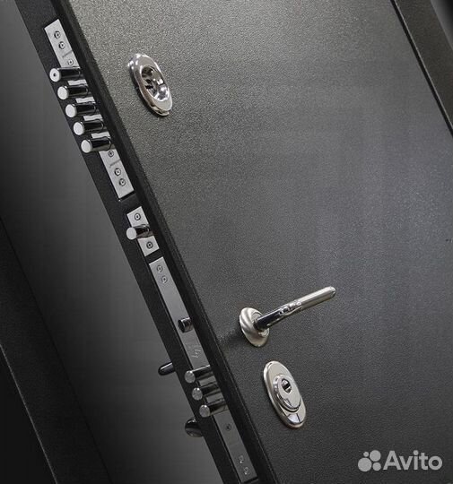 Дверь входная Серая металлическая