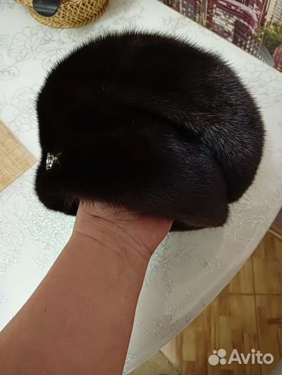 Берет женский норковый 56