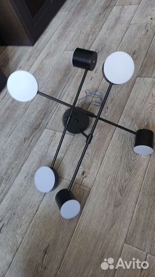 Люстра потолочная новая