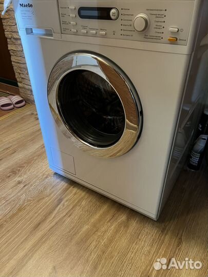 Стиральная машина Miele W5824 на запчасти