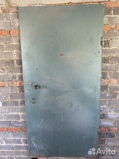 Дверь входная металлическая