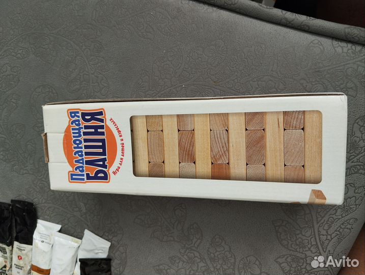 Падающая башня