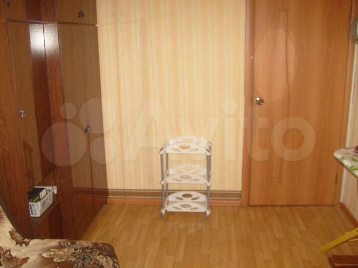 Комната 13 м² в 3-к., 1/9 эт.