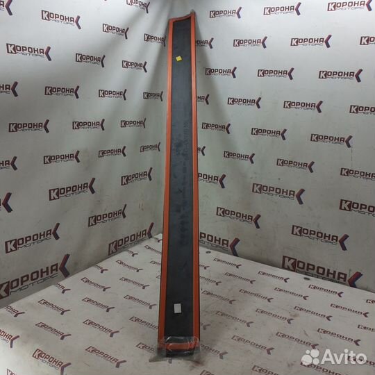 Молдинг передней правой двери нижний opel fronter