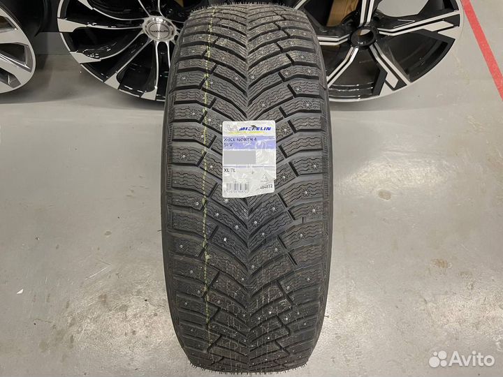 Michelin X-Ice North 4 265/40 R19 102H