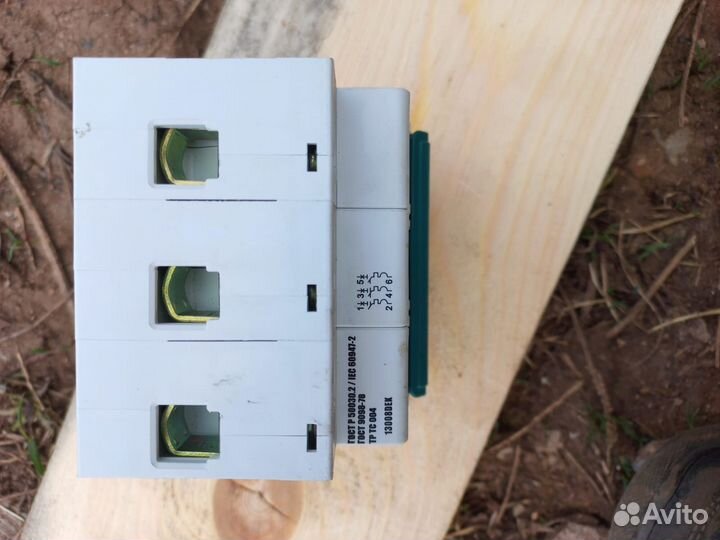 Выключатель автоматический трехполюсный 80А С ва-2