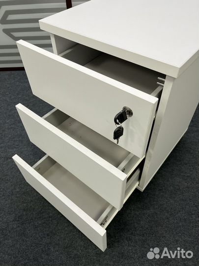 Тумбочка офисная выкатная