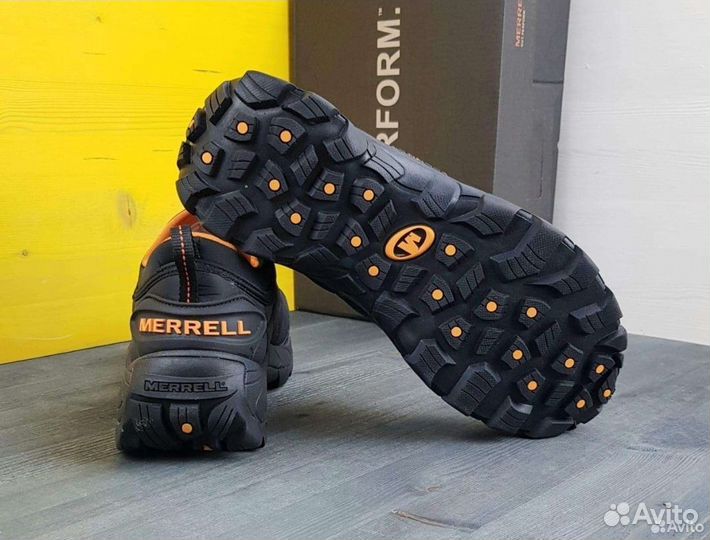 Кроссовки Merrell ISE CAP водоотталкивающей наосен