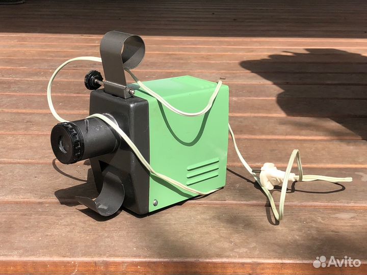 Раритетный фильмоскоп из СССР