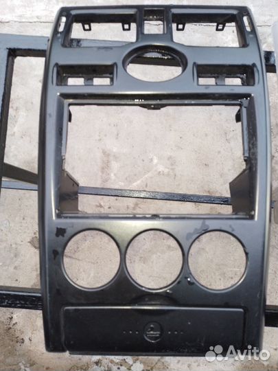 Консоль на priora 1