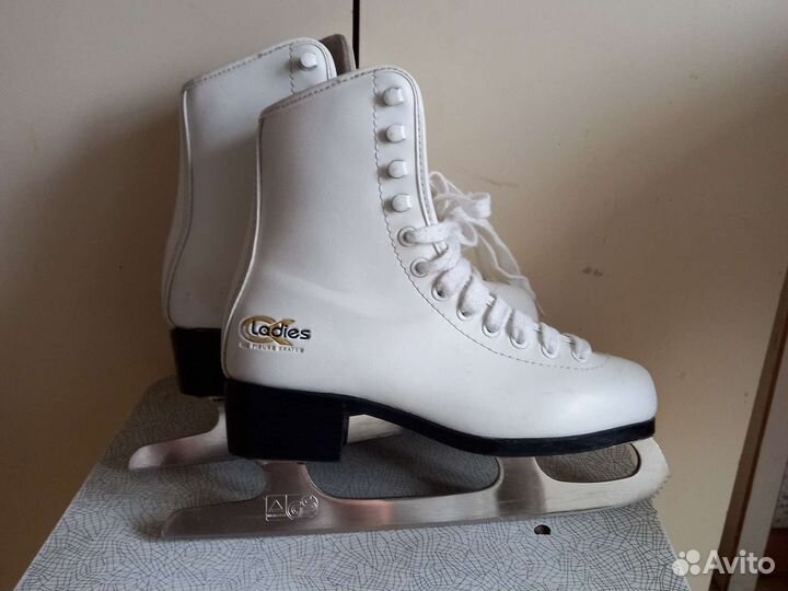 Коньки фигурные