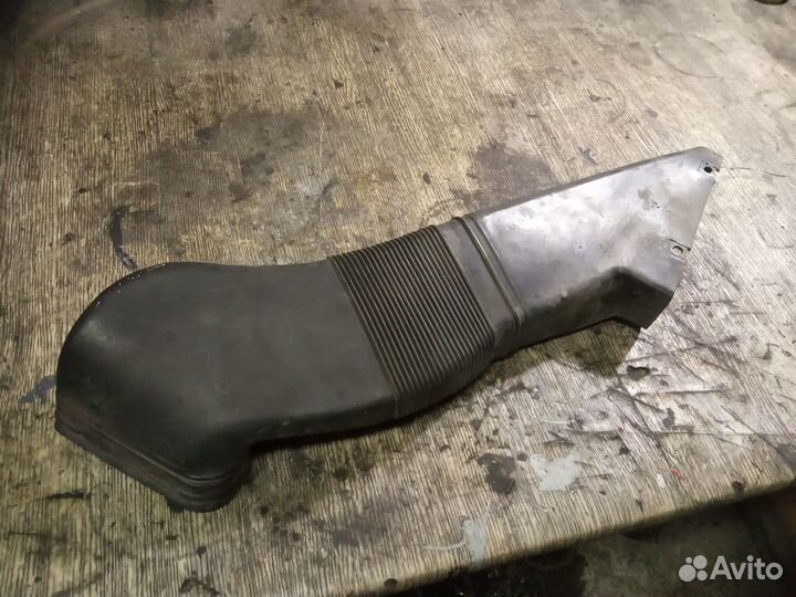 Корпус воздушного фильтра 2.5 tdi Audi A6 C5