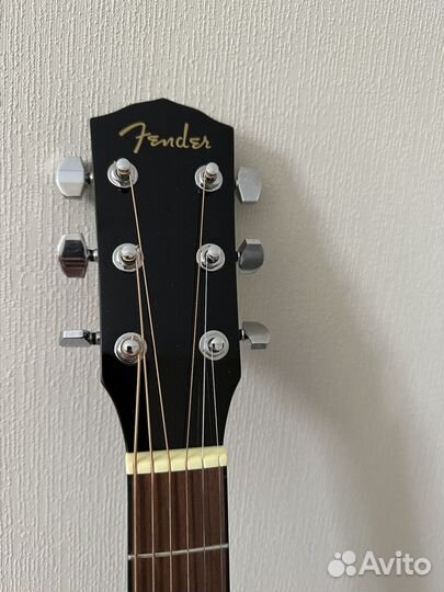 Гитара fender