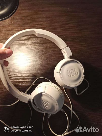 Наушники JBL