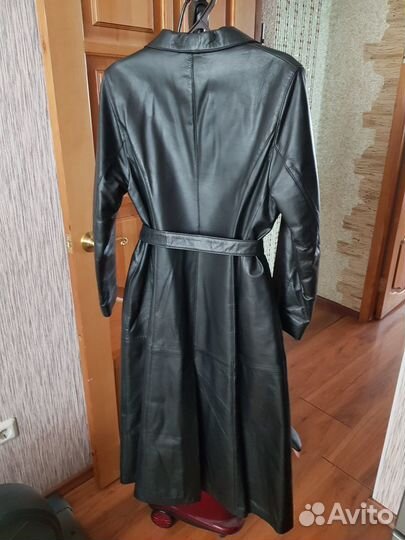 Женский плащ