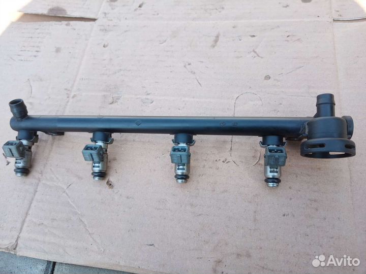 Рейка топливная (Рампа) Дв. K4M 1.6 16кл