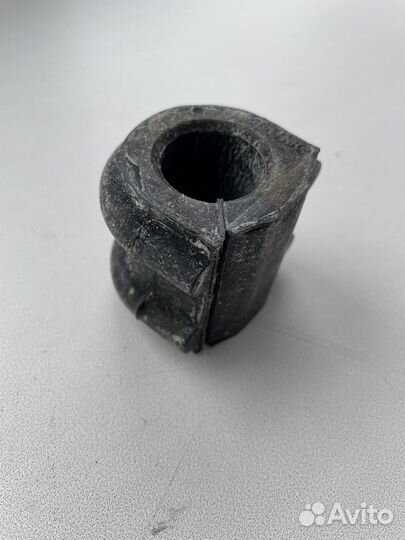 Втулка переднего стабилизатора
