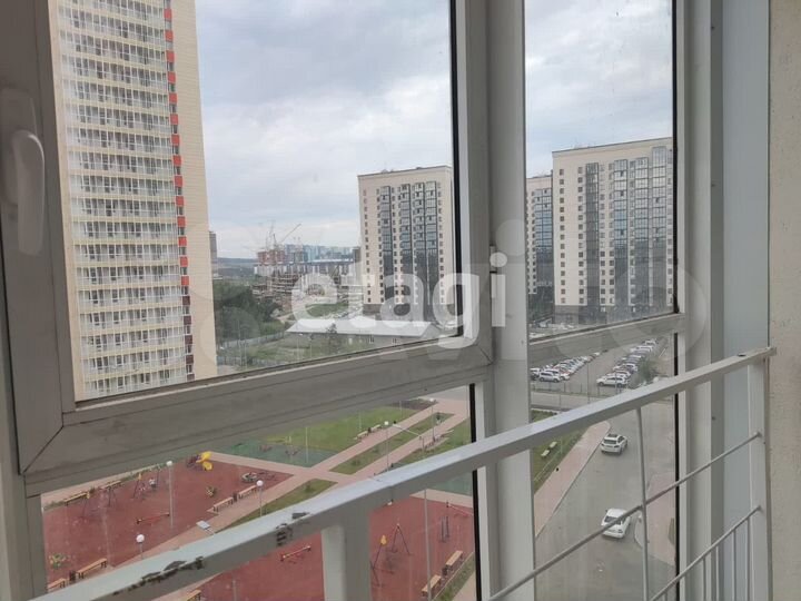 1-к. квартира, 46 м², 7/25 эт.