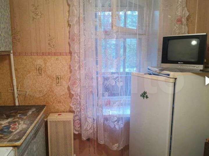 Доля в 2-к. квартире, 46,3 м², 1/5 эт.