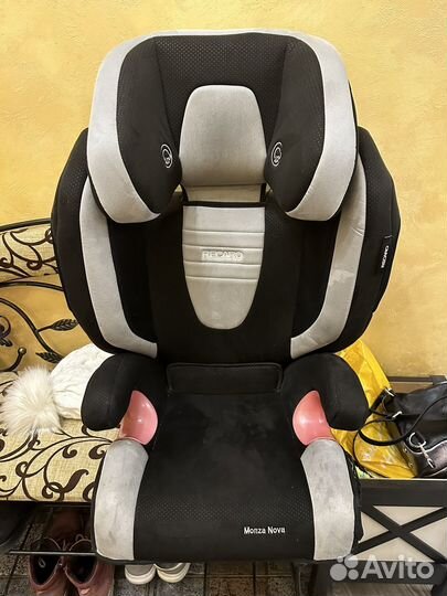 Продам автокресло Recaro Monza Nova