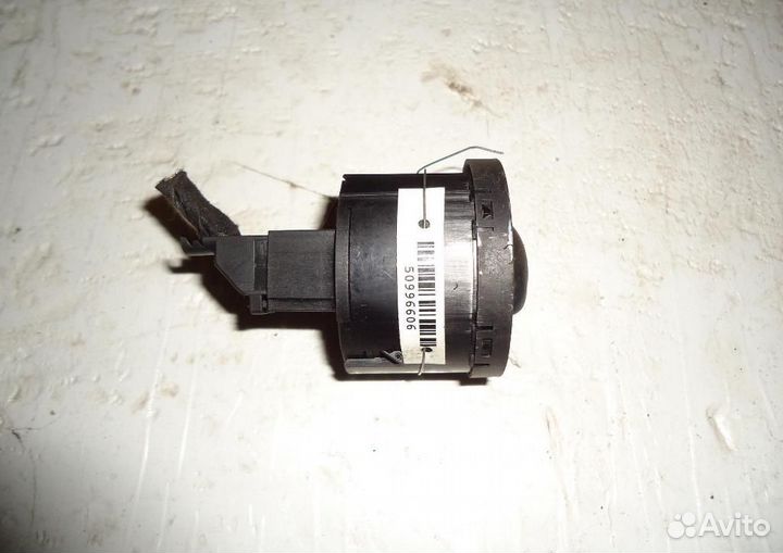 Переключатель света фар Volkswagen Golf